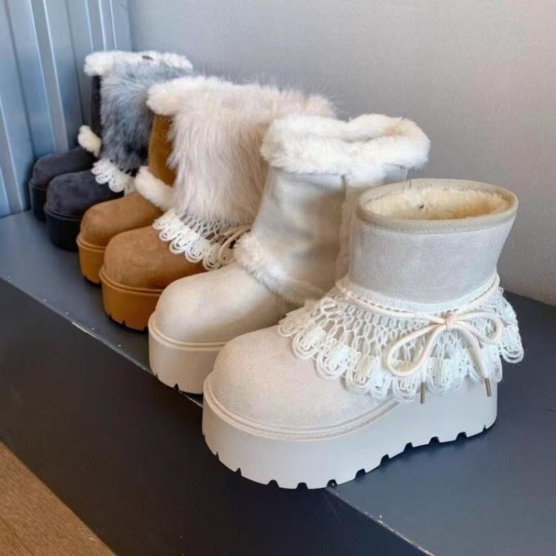 Embroidery Garments - Sepatu Bot Salju Berbulu dengan Hiasan