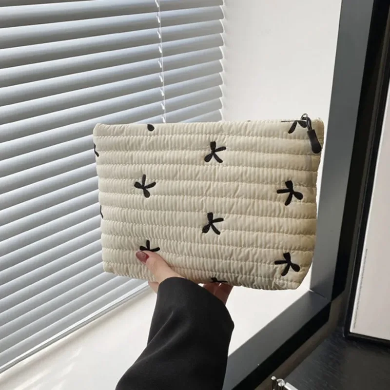Tas Rias Lucu dengan Resleting - Embroidery Bag ulasan dan harga