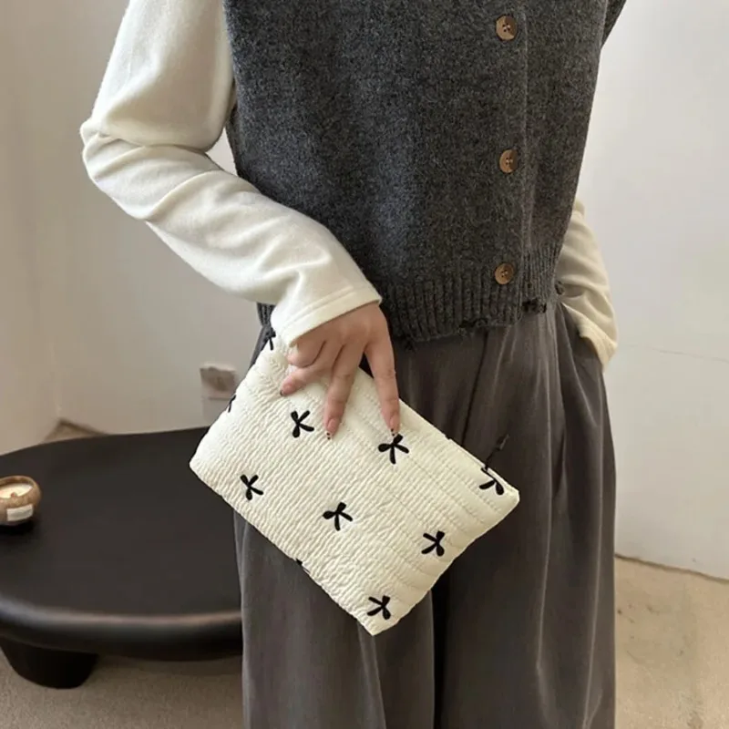 Tas Rias Lucu dengan Resleting - Embroidery Bag ulasan dan harga