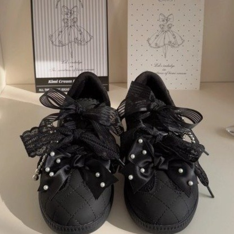 Sepatu Sneakers Model Lolita M - Embroidery Garments ulasan dan harga